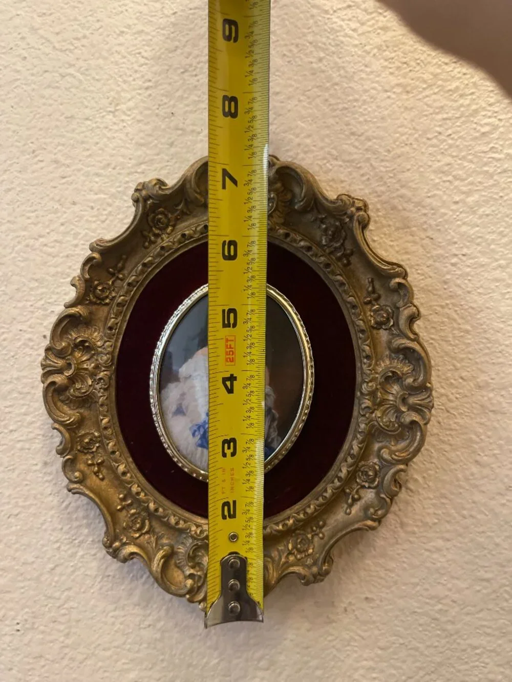 VTG VICT. Ornate Portrait Frame Under Oval Bubble Glass on Burgundy Velvet Mat